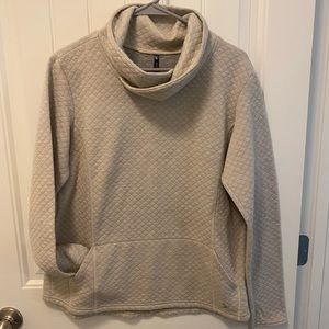 Kuhl oatmeal/tan cowl neck pull over. Size XL.